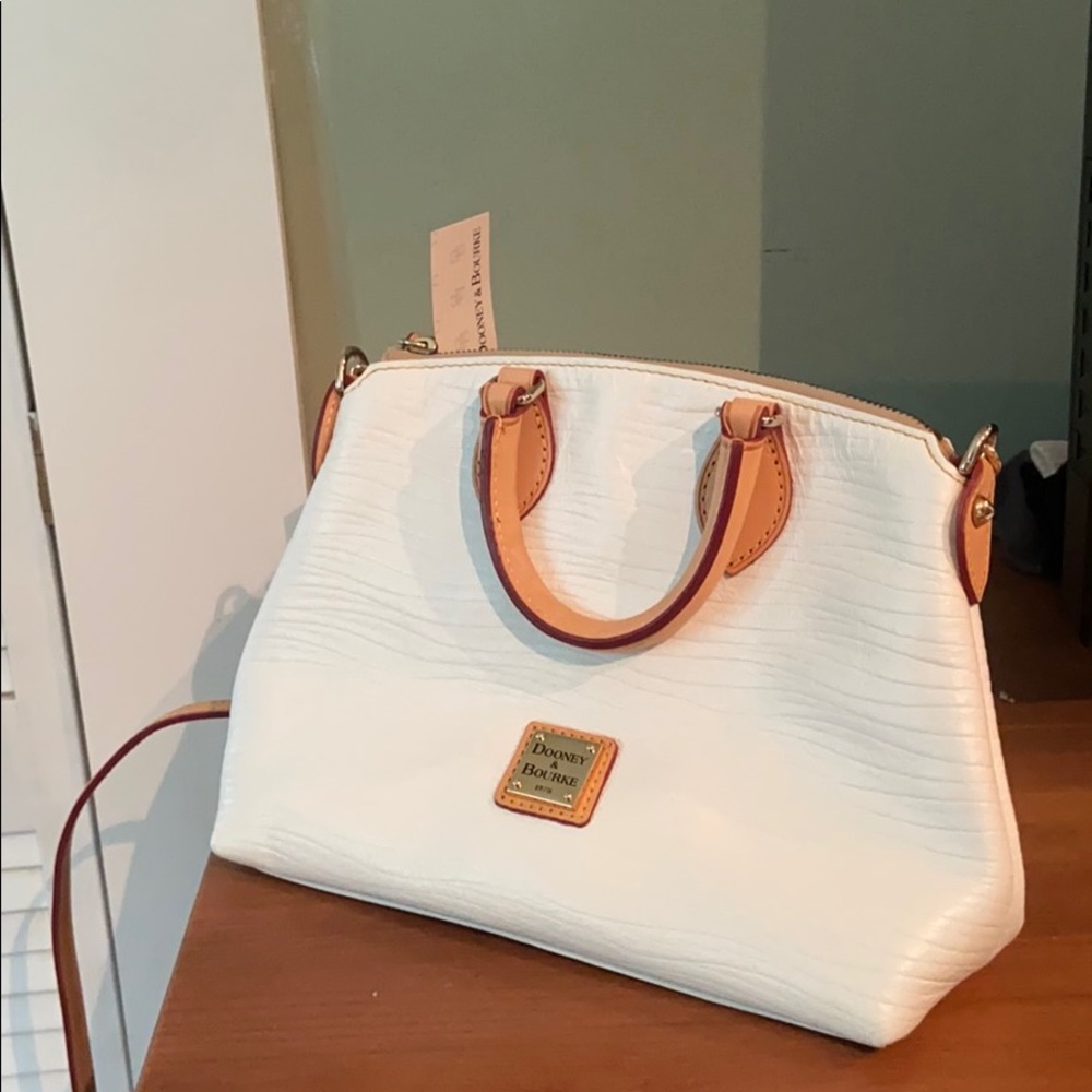 Dooney & Bourke Bag